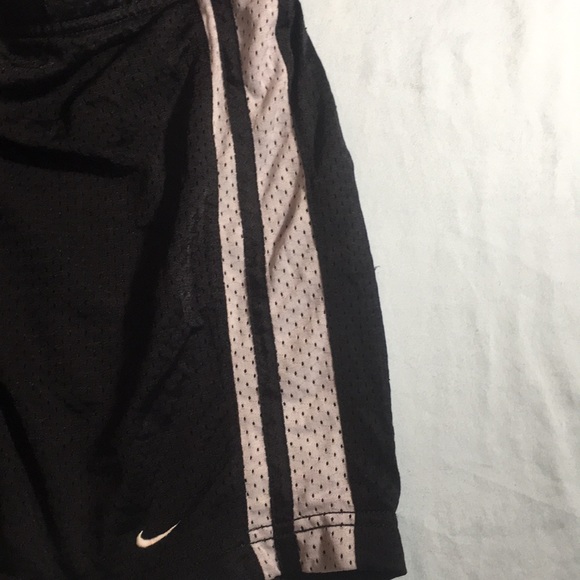 Men’s Nike shorts - Picture 4 of 5